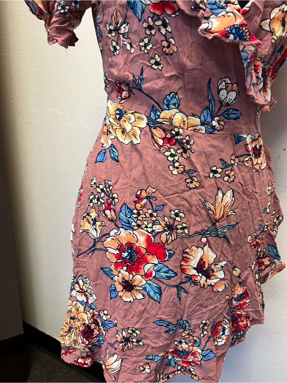 Flying Tomato Dusty Rose Floral Wrap Mini Dress - Picture 6 of 12